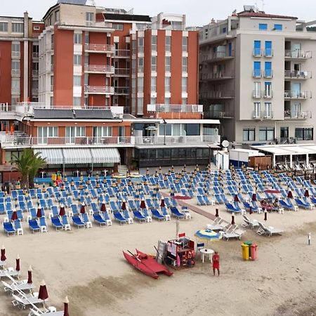 Hotel & Residence Stella Maris Pietra Ligure Ngoại thất bức ảnh
