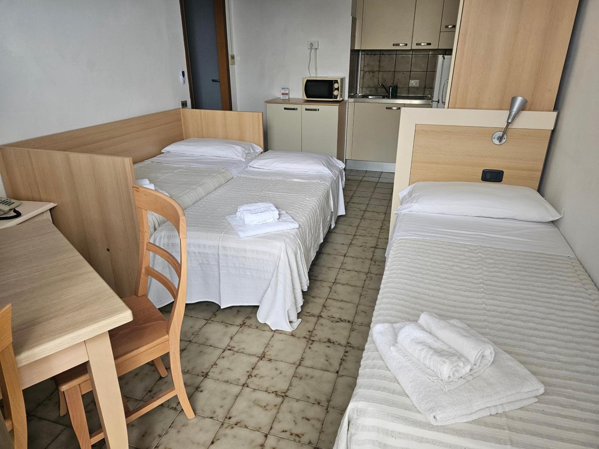 Hotel & Residence Stella Maris Pietra Ligure Ngoại thất bức ảnh